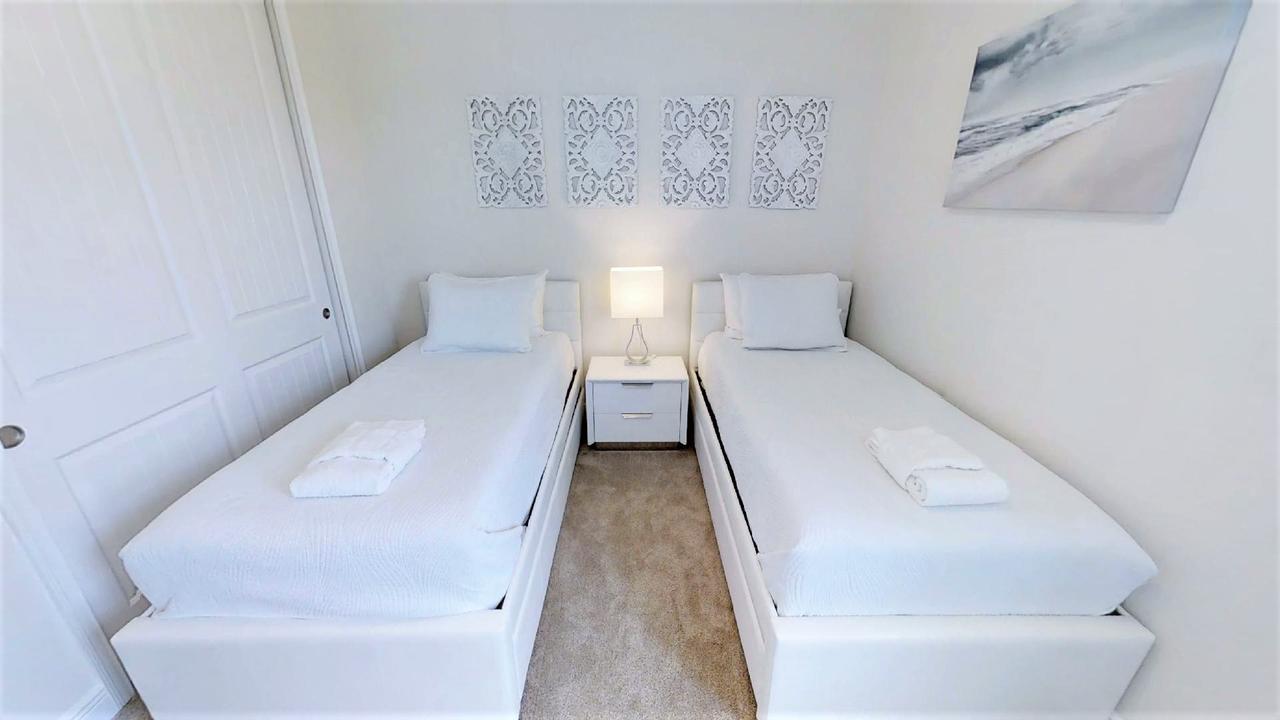 6 Bedroom Vacation Home With Pool ออร์ลันโด ภายนอก รูปภาพ